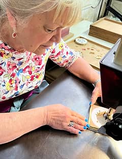 Alla Scoperta dell’Intarsio Sorrentino: Visita alla Fabbrica