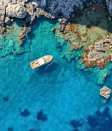 Private Boat Tour Around Capri: Full Day