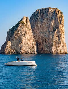 Private Boat Tour Around Capri: Full Day