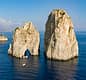 Tour privato di lusso in barca a Capri: 3 ore da sogno intorno all’isola