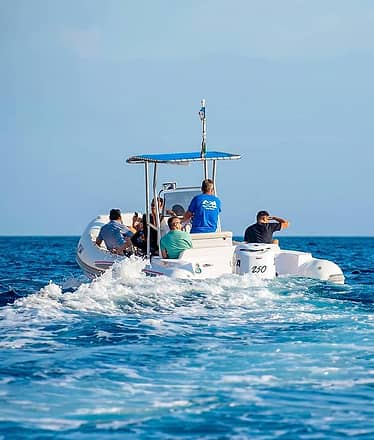 Noleggio Gommone a Capri con Patente Nautica