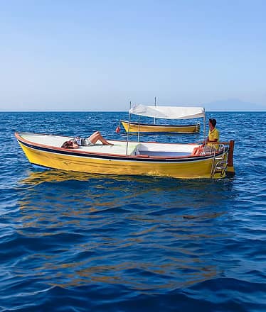 Capri, Noleggio Gozzo da 6 Metri Senza Patente Nautica
