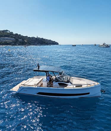 Tour Privato in Salpa 35: comfort ed eleganza in mare