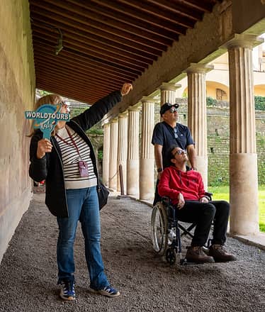 Tour Privato Eco-Vesuviano con Pranzo a Km 0: Archeologia e Sostenibilità (Accessibile PMR)
