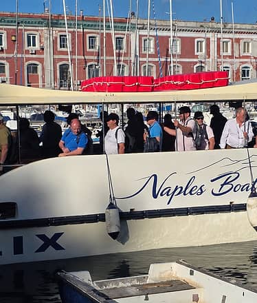 Tour panoramico in battello nel Golfo di Napoli