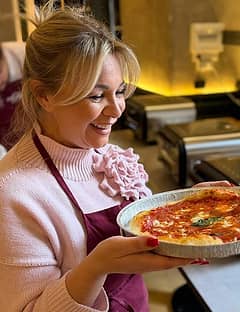 Pizza napoletana e tiramisù a Napoli: cooking class autentica con Wine Unlimited