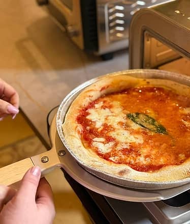 Pizza napoletana e tiramisù a Napoli: cooking class autentica con Wine Unlimited