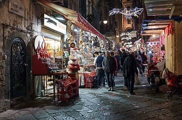 Capture the Magic: Naples Christmas Markets