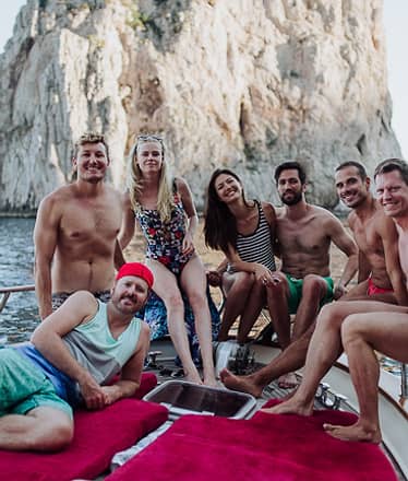 Giro dell'isola (2 ore) al tramonto con aperitivo 