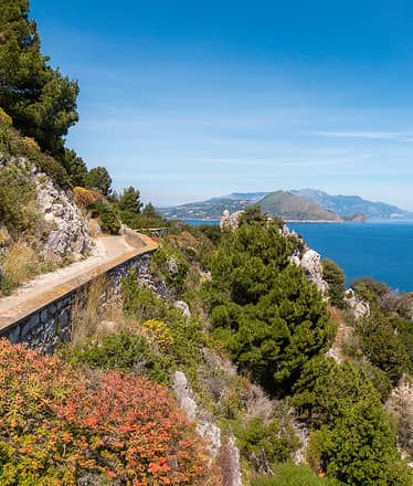 Il Sentiero del Pizzolungo, trekking a Capri