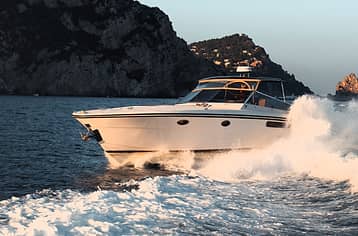 Door to Door VIP Transfer Service from Naples to Capri (Cars + Speedboat)