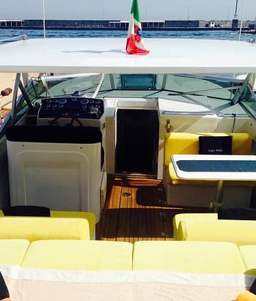 Door to Door VIP Transfer Service from Rome to Capri (Cars + Speedboat)