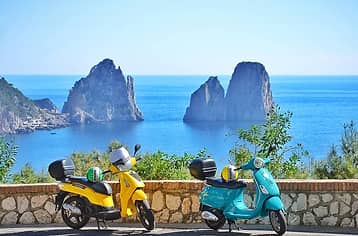 Prenota online uno scooter a Capri