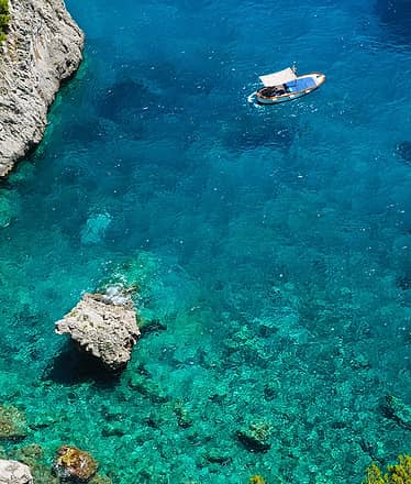 Water taxi to La Fontelina from Marina Grande in Capri | Boat transfer