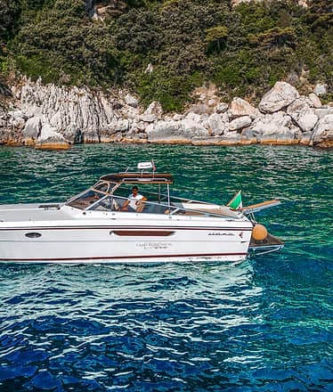 Full Day from Capri to Ischia or Procida by Itama 38