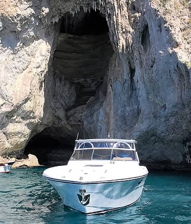 Tour Privato da Capri a Ischia o Procida | Itama 38 Full Day Experience