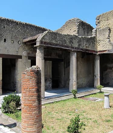 Pompeii & Herculaneum tour from Amalfiì, small group and entrance tickets included.