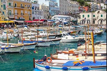 Full-Day Private Capri Boat Tour from Sorrento -7 Hours