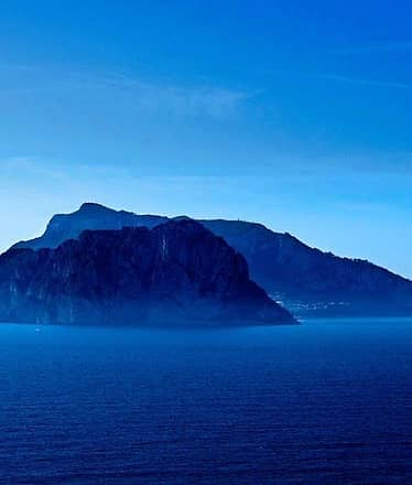 Full-Day Private Capri Boat Tour from Sorrento -7 Hours