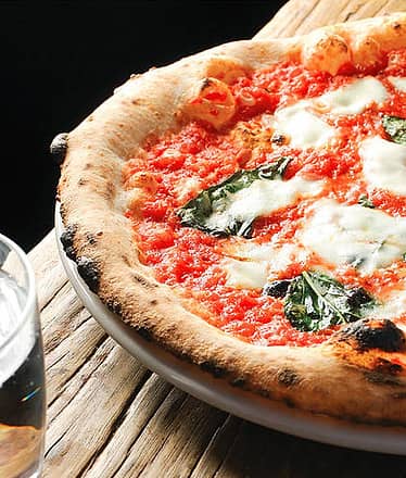 Naples Discovery & Pizza Experience with Transfer to the Amalfi Coast or Sorrento