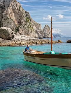 The classic Boat Tour of Capri