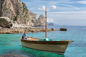The classic Boat Tour of Capri