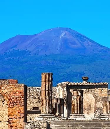 Private Tour of Pompeii and Mt. Vesuvius with wine tasting and light lunch