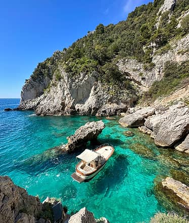 Capri Tour gozzo luxury dalla Costiera Amalfitana o da Sorrento