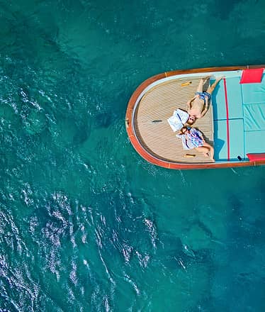 Island Boat Tour + Beach: the perfec day in Capri!