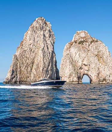 Boat Transfer Positano/Amalfi - Capri (or vice versa)
